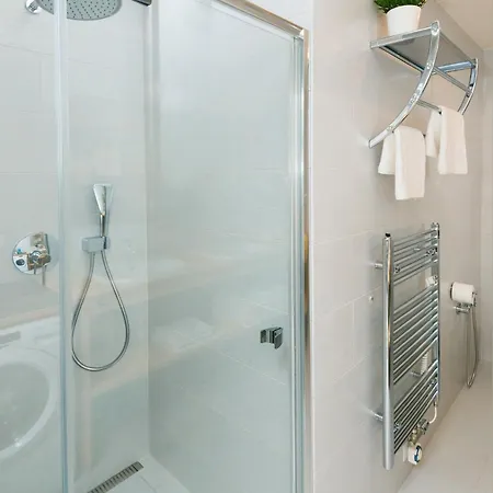 Trafick Aparthotel 4*